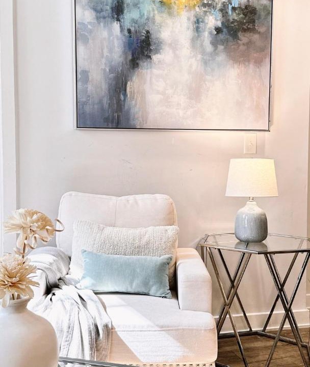 Photo of Livingroom in Downtown