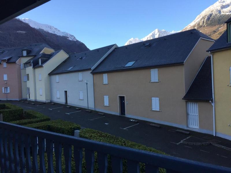 Photo of Buildings in Esquieze-Sere