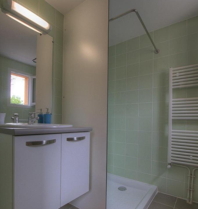 Photo of Bathroom in Guereins