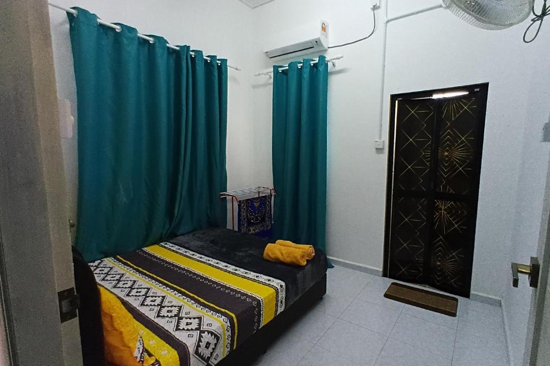Photo of Bedroom in Kampung Durian Guling