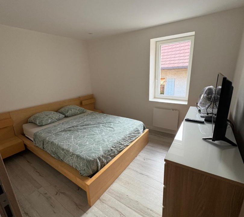 Photo of Bedroom in Cressin-Rochefort