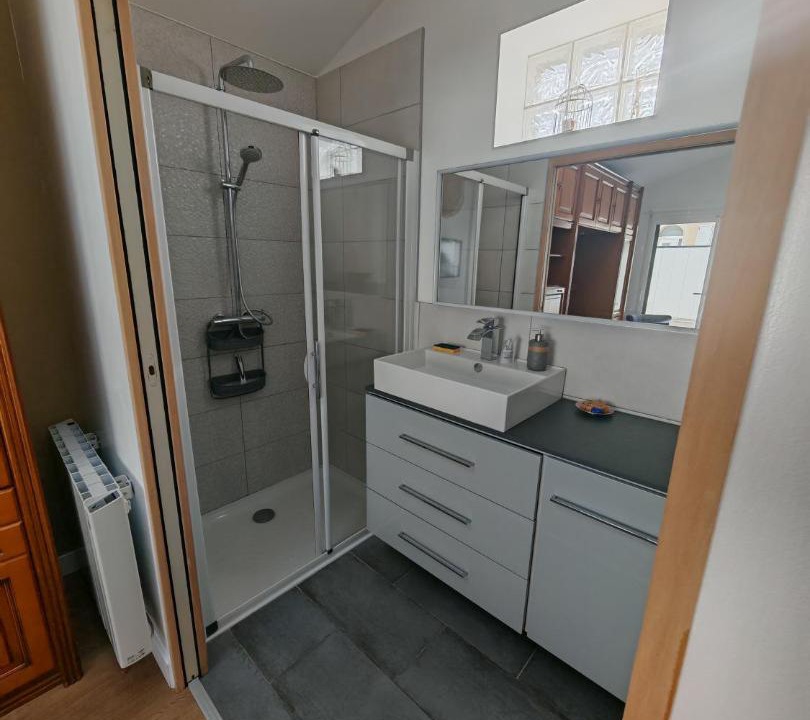 Photo of Others in Pin - Vert Galant