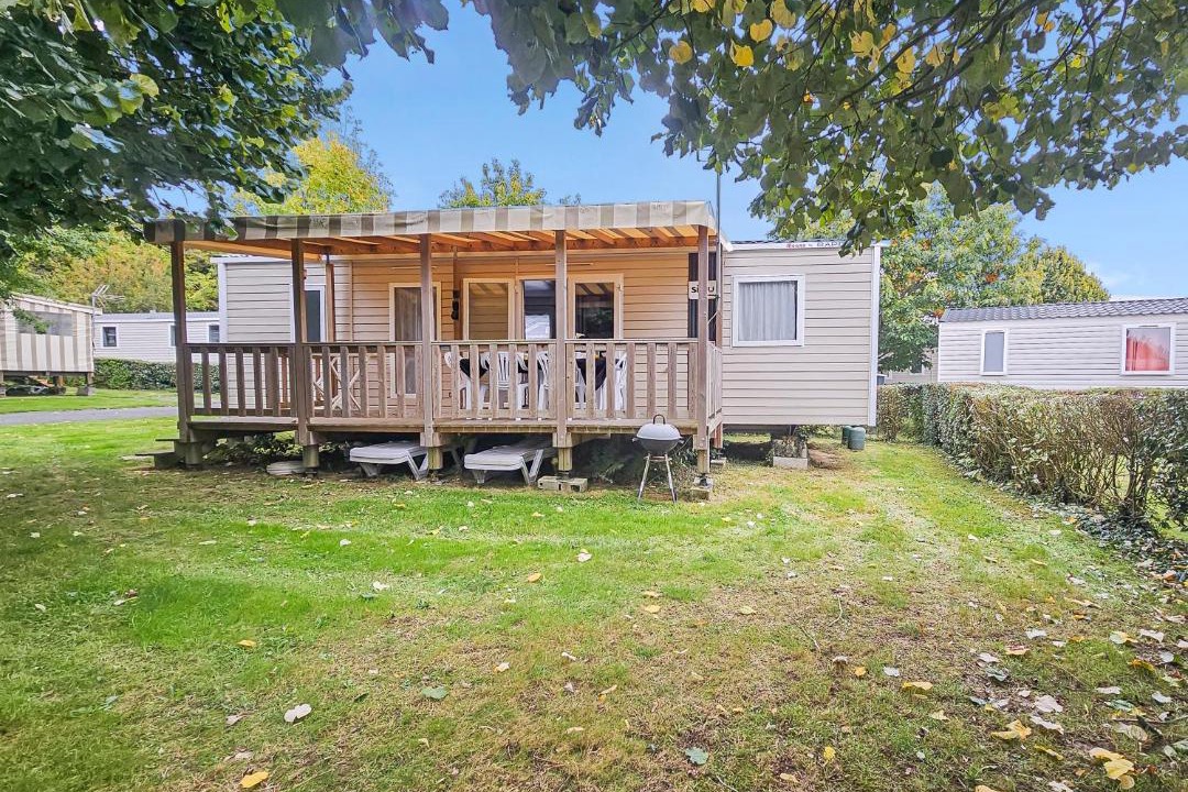 Photo of Others in Litteau