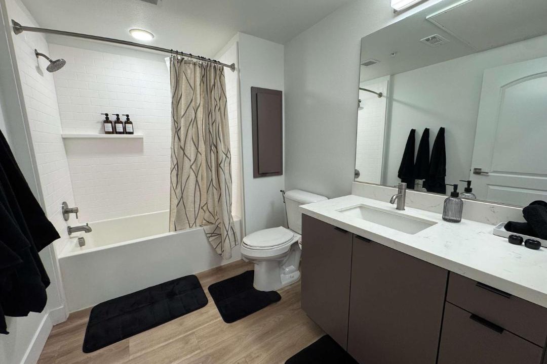 Photo of Bathroom in Lyon Street