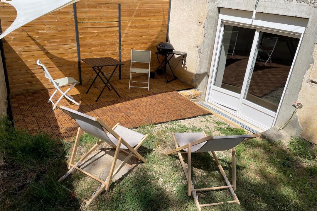 Photo of Others in L'Etoile