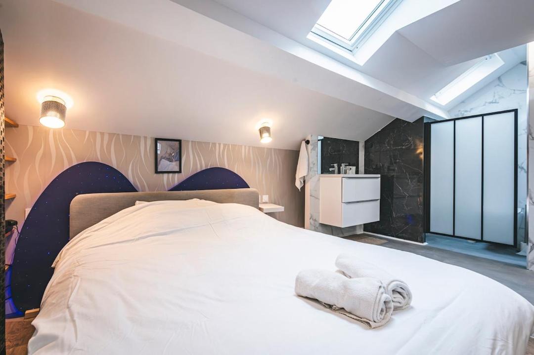 Photo of Bedroom in Coutures