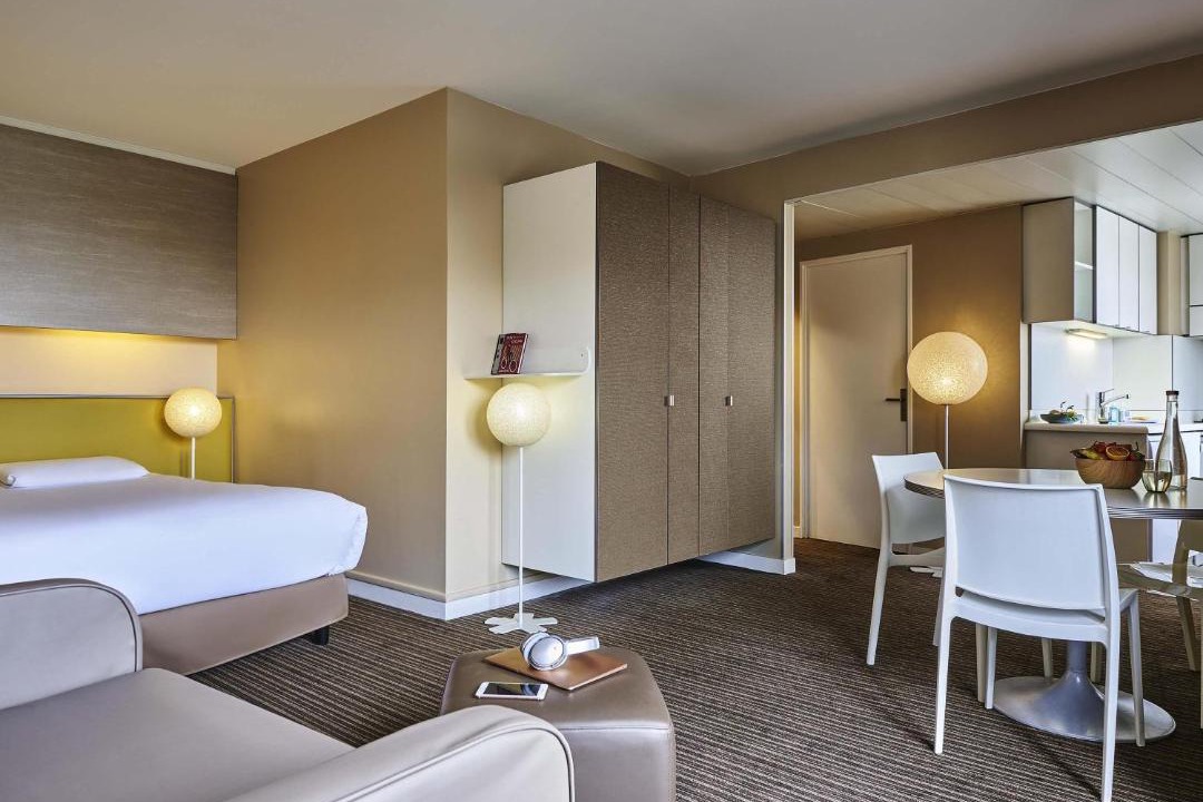 Photo of Bedroom in Republique–Point-du-Jour