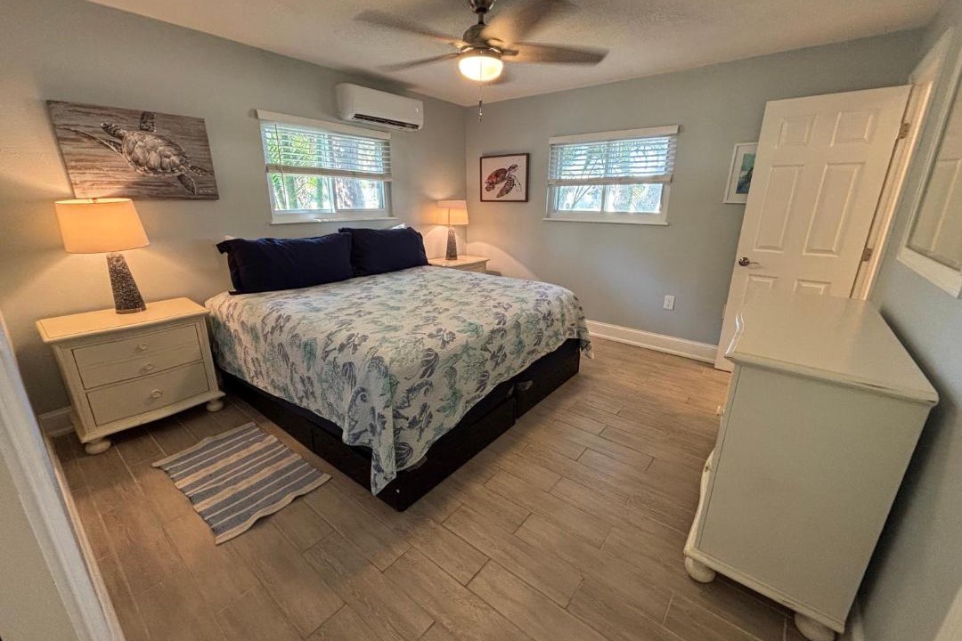 Photo of Bedroom in Bonita Shores