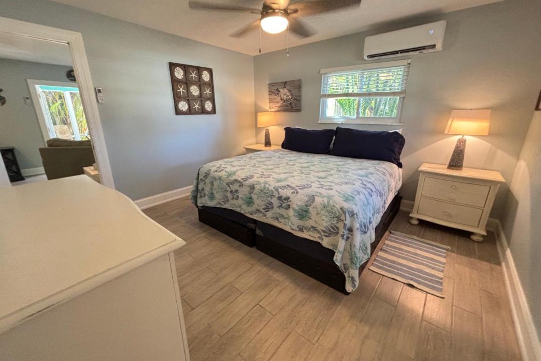 Photo of Bedroom in Bonita Shores