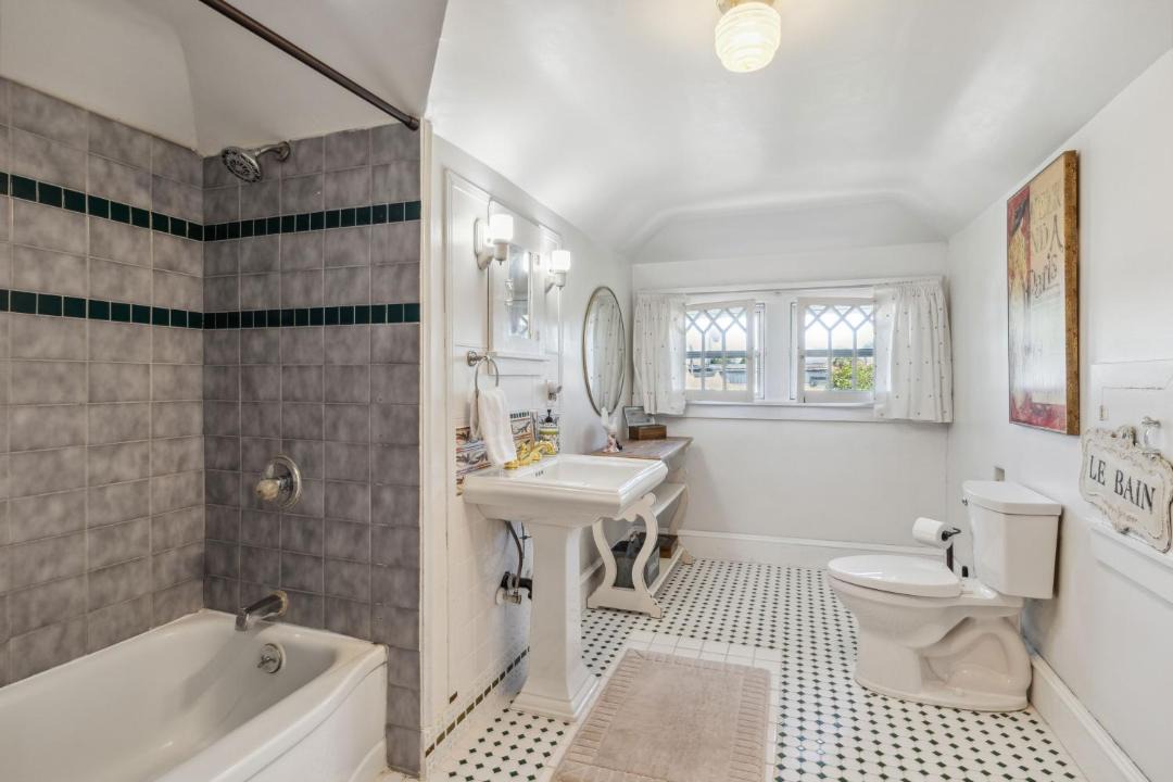 Photo of Bathroom in Independence