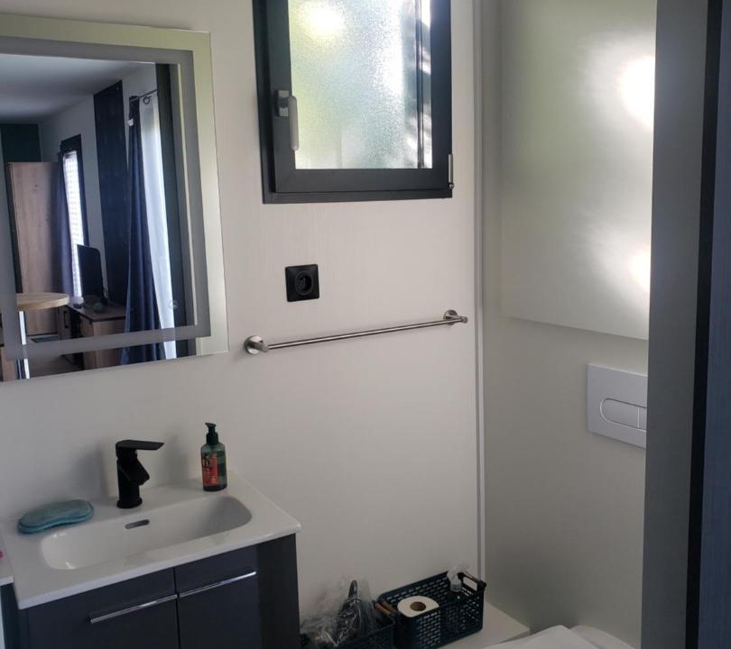 Photo of Bathroom in Maurepas
