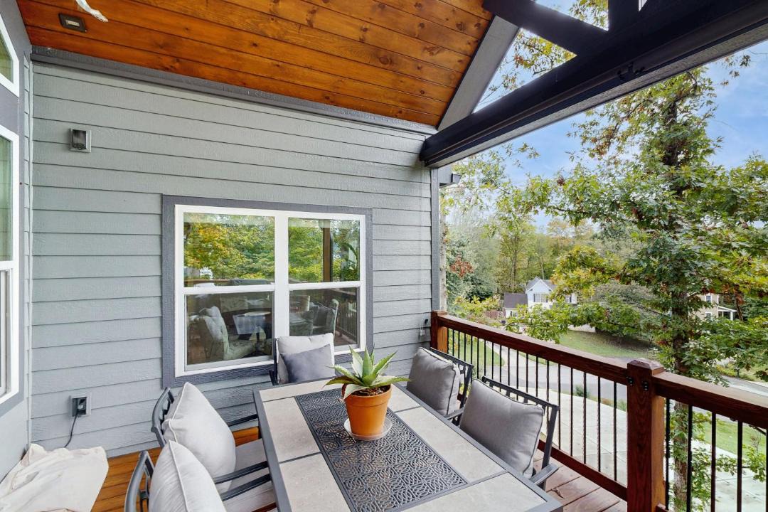Photo of Patio Balcony in Lake Junaluska
