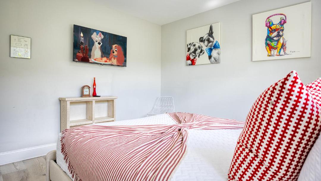 Photo of Bedroom in Weston