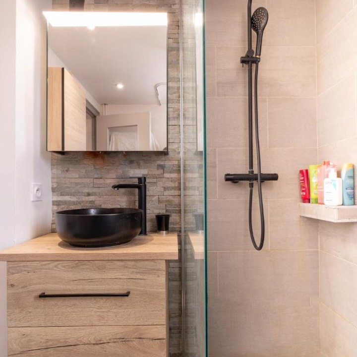 Photo of Bathroom in Saint-Helier