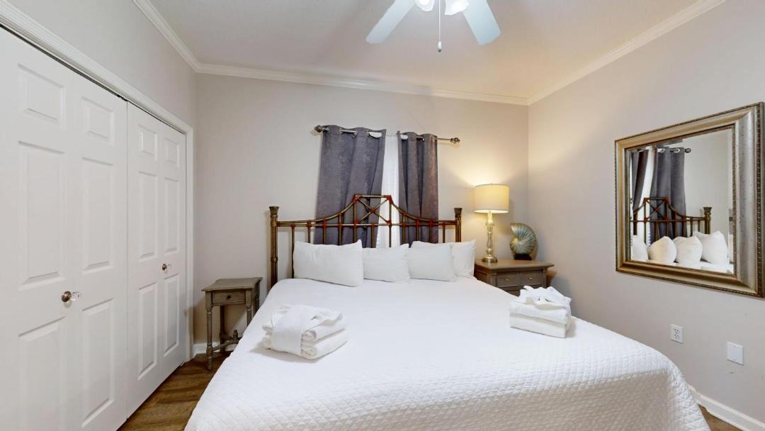 Photo of Bedroom in Frangista Beach