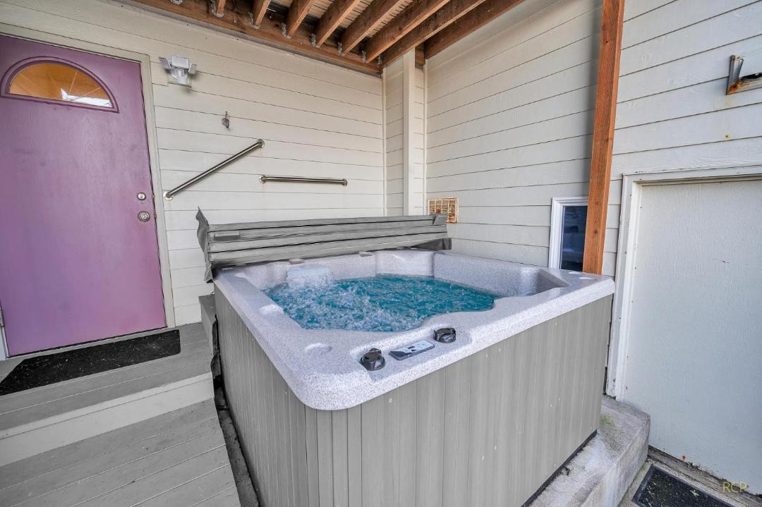 Photo of Others in Depoe Bay