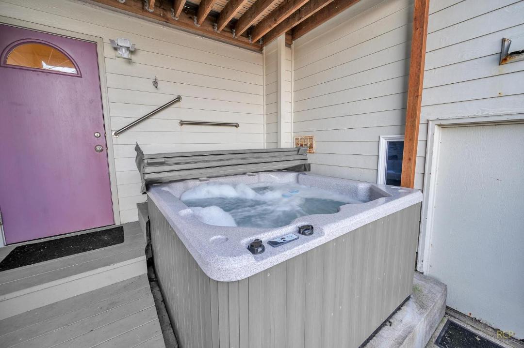 Photo of Others in Depoe Bay