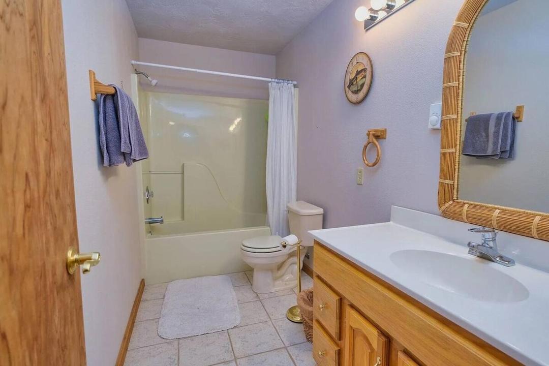 Photo of Bathroom in Irwin