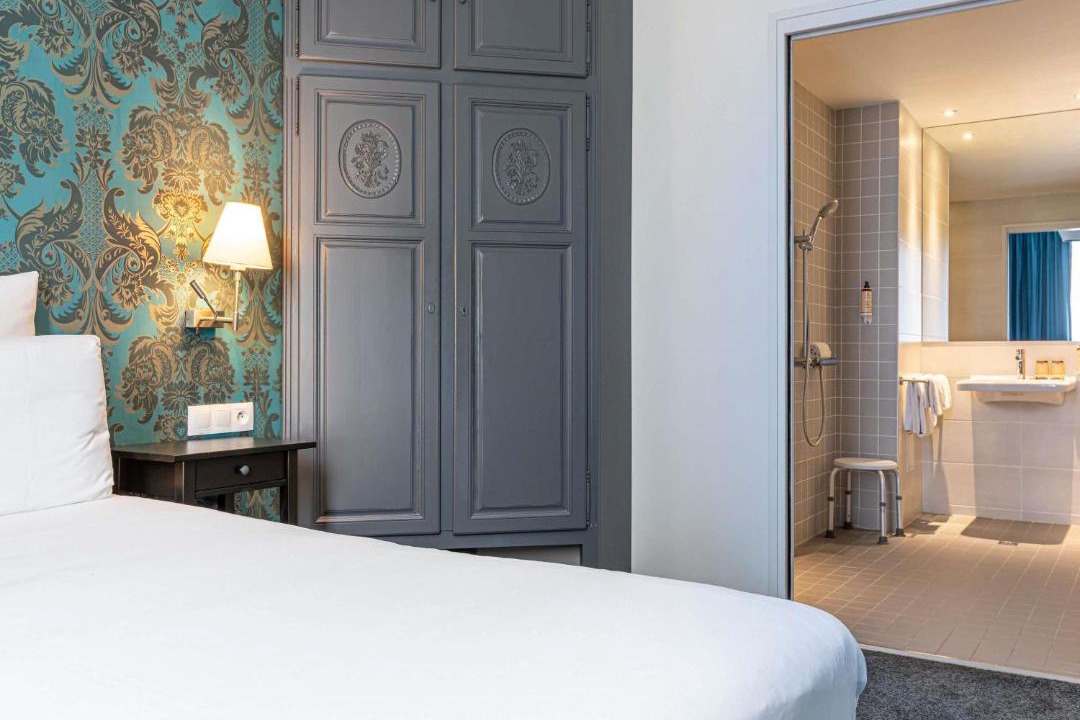 Photo of Bedroom in Saint-Cloud
