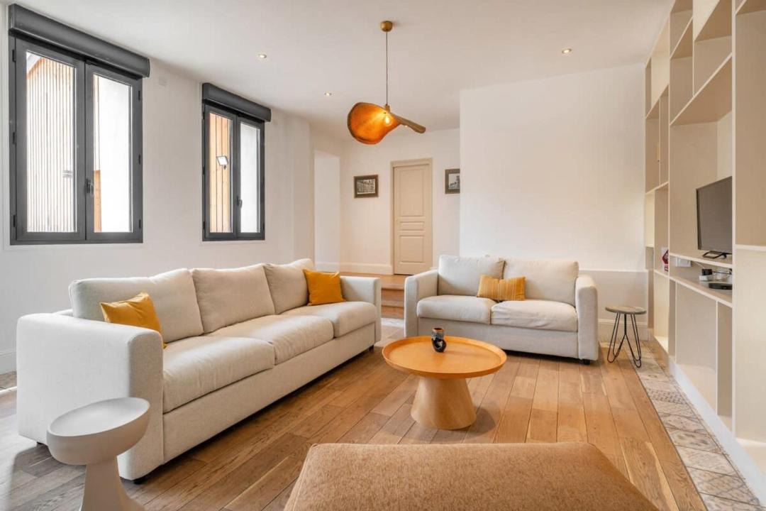 Photo of Others in Dommiers