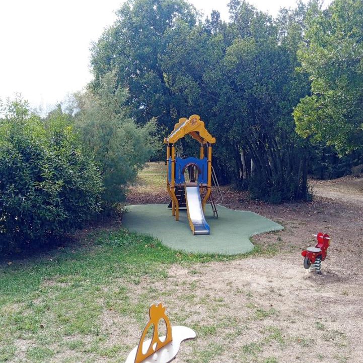 Photo of Others in Azille