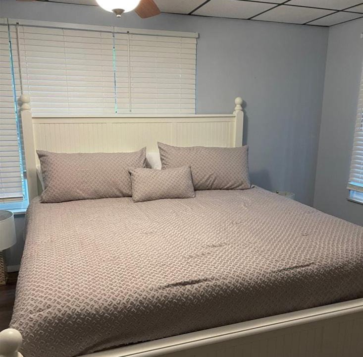 Photo of Bedroom in Canadian Lakes