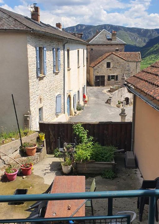 Photo of Others in Mostuejouls