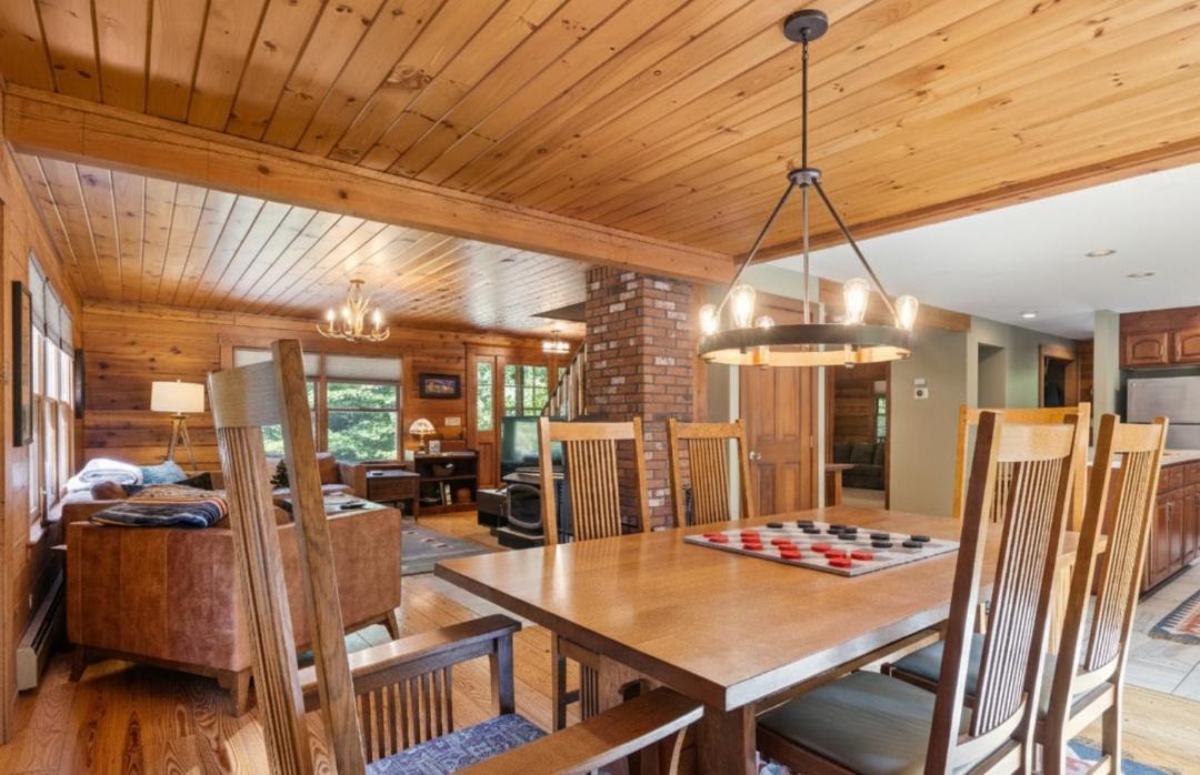 Photo of Others in Bartlett