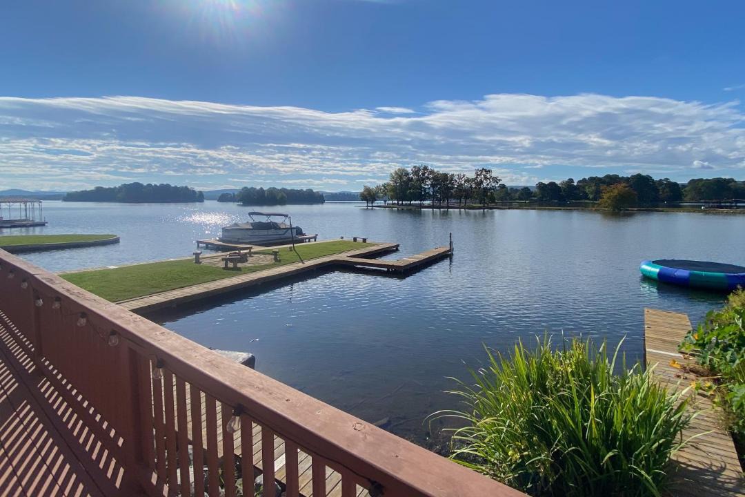 Photo of Others in Lake Hamilton