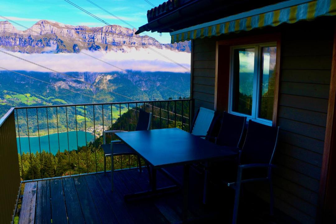 Photo of Others in Quarten