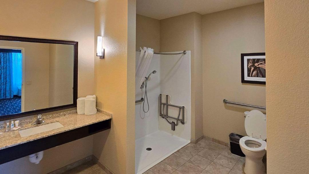 Photo of Bathroom in Beeville