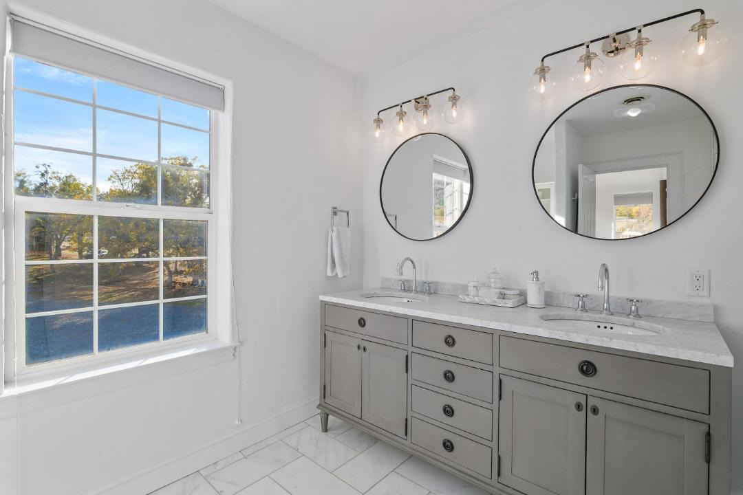 Photo of Others in Jacksonville