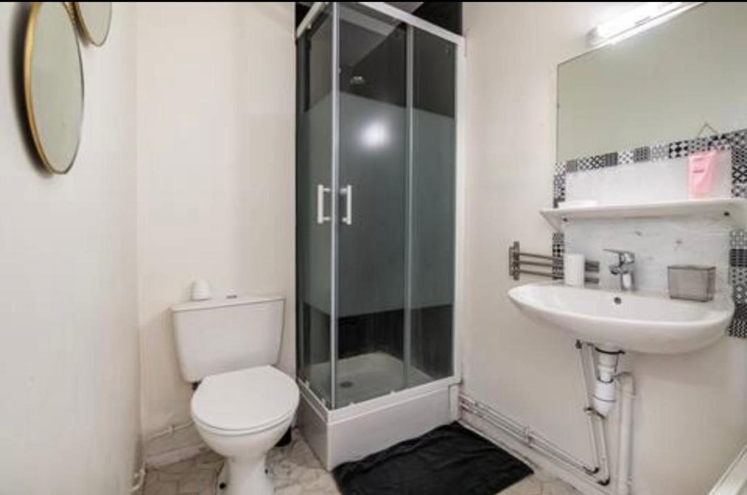 Photo of Bathroom in Cholet