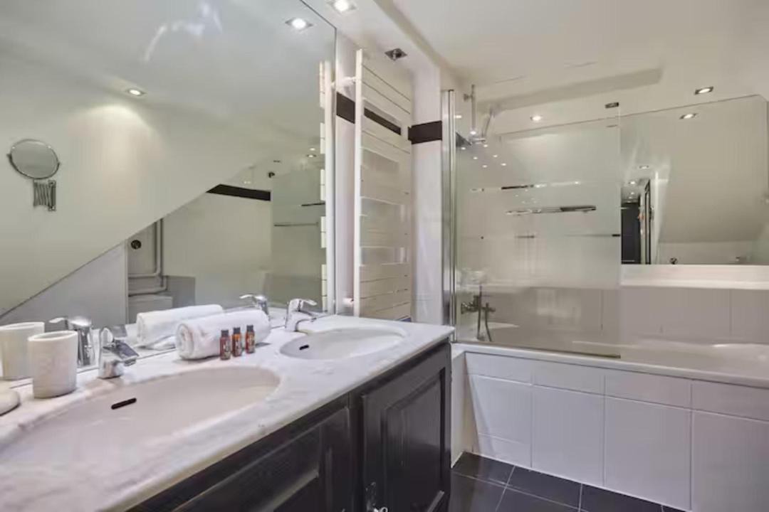 Photo of Bathroom in Archives