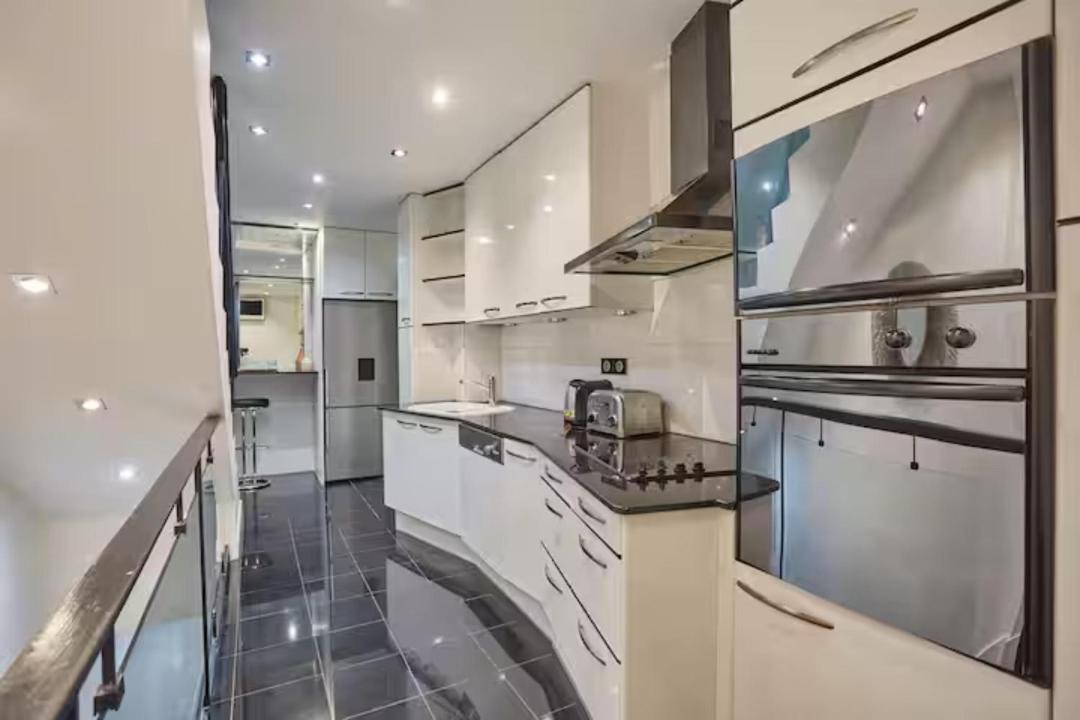 Photo of Kitchen in Archives