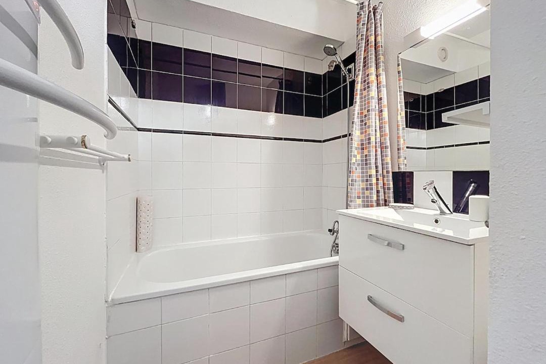 Photo of Bathroom in Font-Romeu-Odeillo-Via
