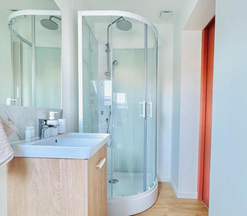 Photo of Bathroom in Calais Frethun