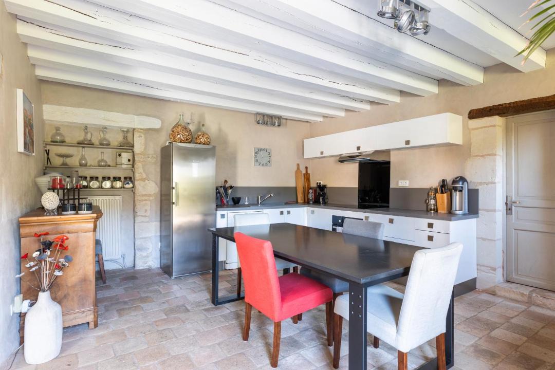 Photo of Others in Tavant