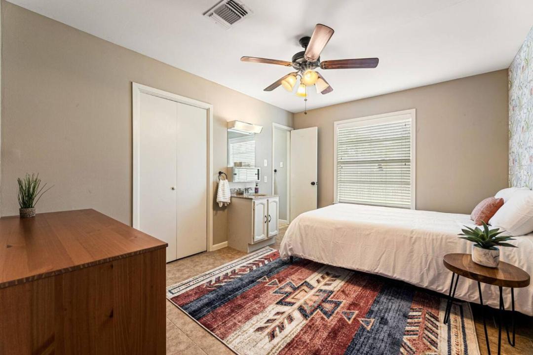 Photo of Bedroom in Woodson Village - Pershing