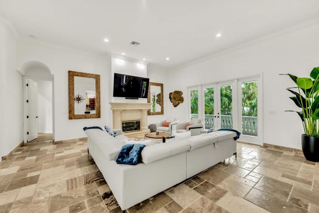 Photo of Others in Bay Isle