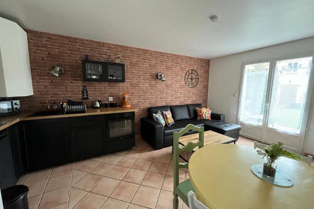 Photo of Others in Ardon
