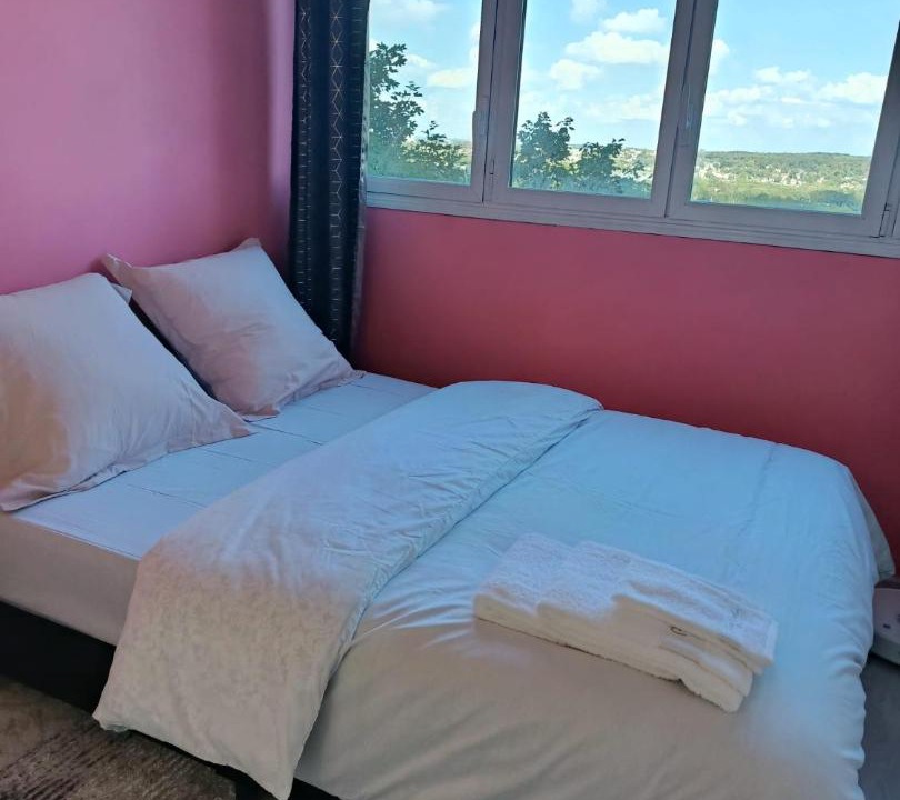 Photo of Bedroom in Grigny