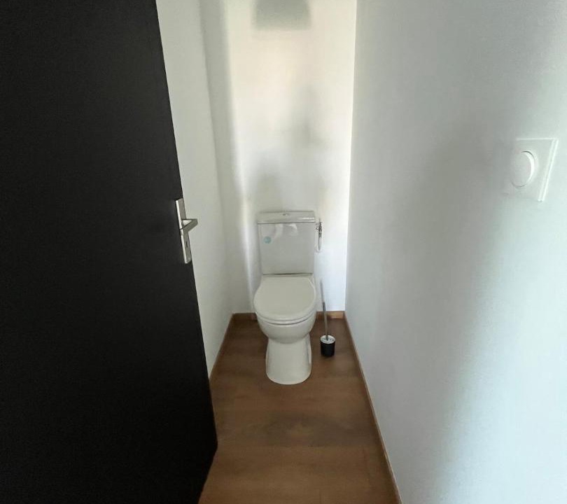 Photo of Bathroom in Boue