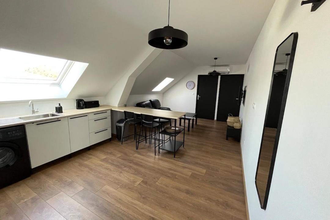 Photo of Others in Boue