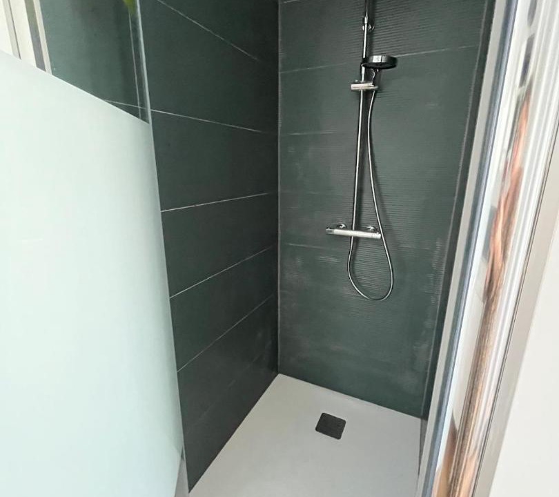 Photo of Bathroom in Boue