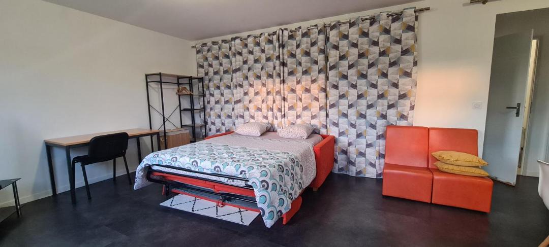 Photo of Others in Montamise