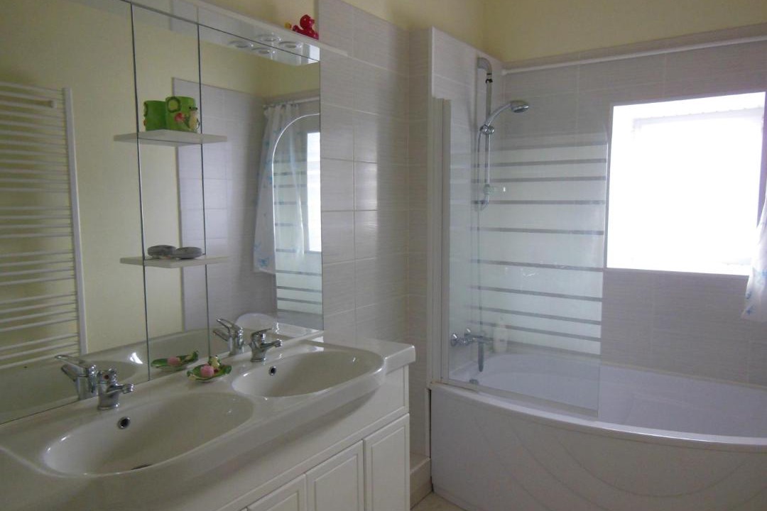 Photo of Others in Caurel