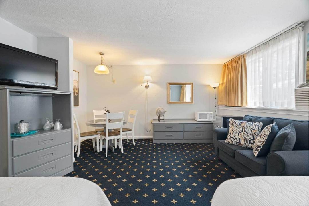 Photo of Others in Niantic