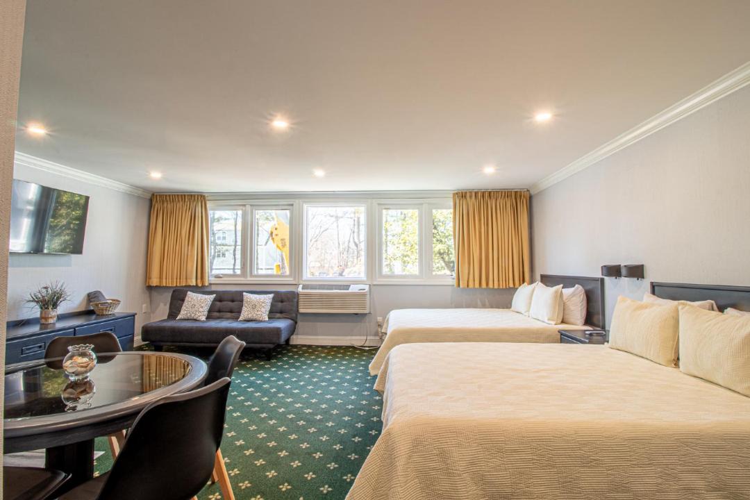 Photo of Others in Niantic