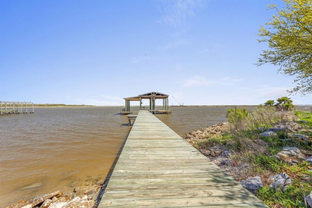 Photo of Others in Hackberry